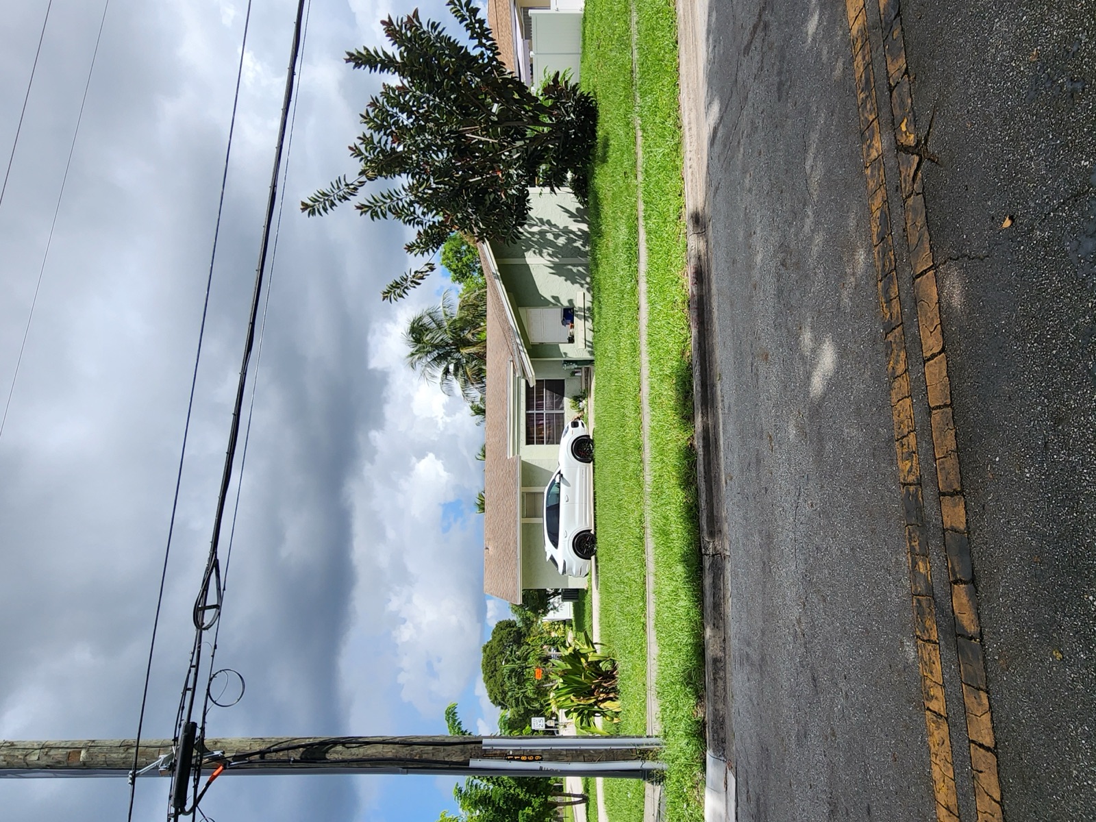 5090 NW 11th St photo 2