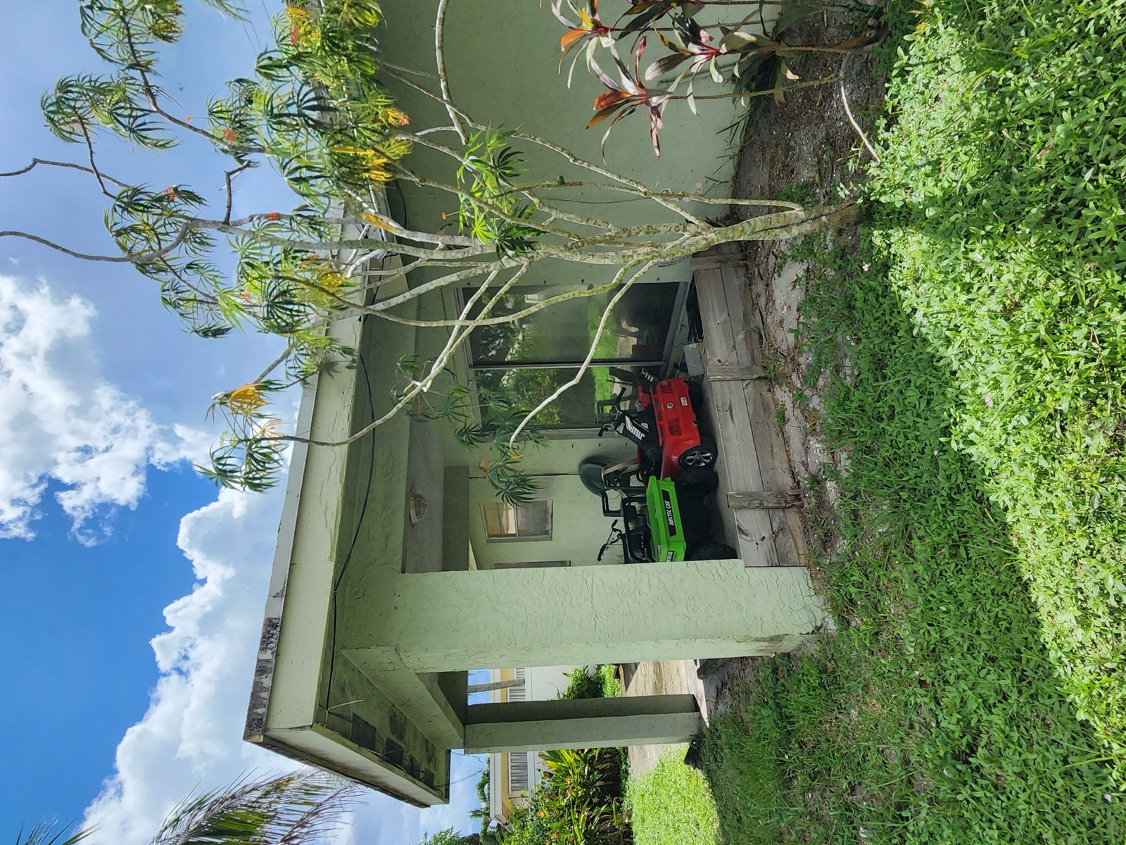 5090 NW 11th St photo 9