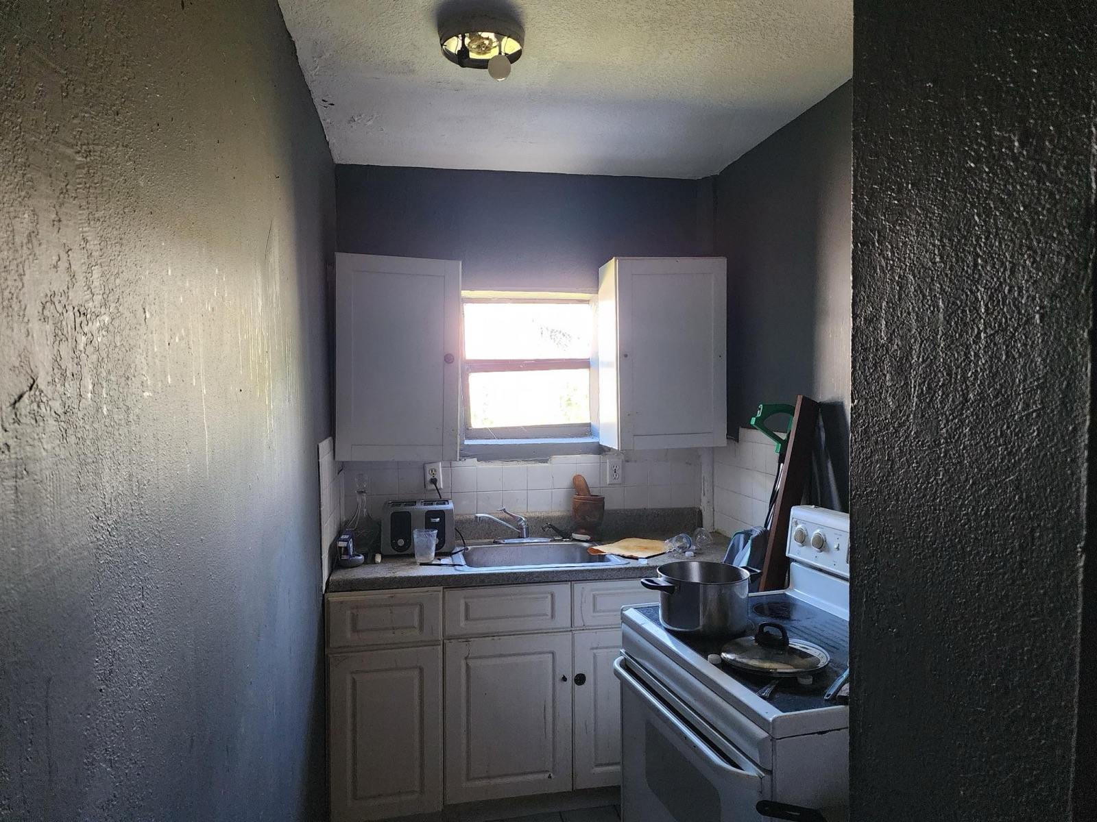 1432 NW 6th Ave photo 13